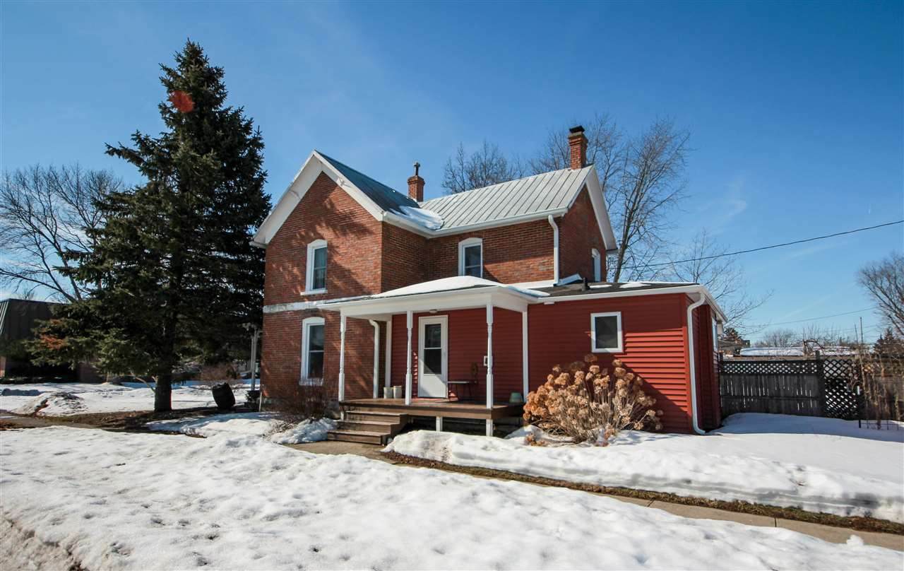 320 Brady St - Photo 1