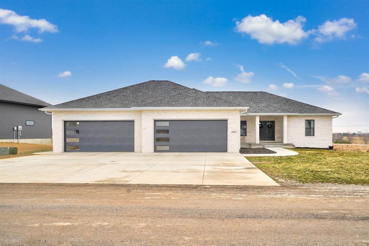 3951 Hendricks Ln - Photo 1