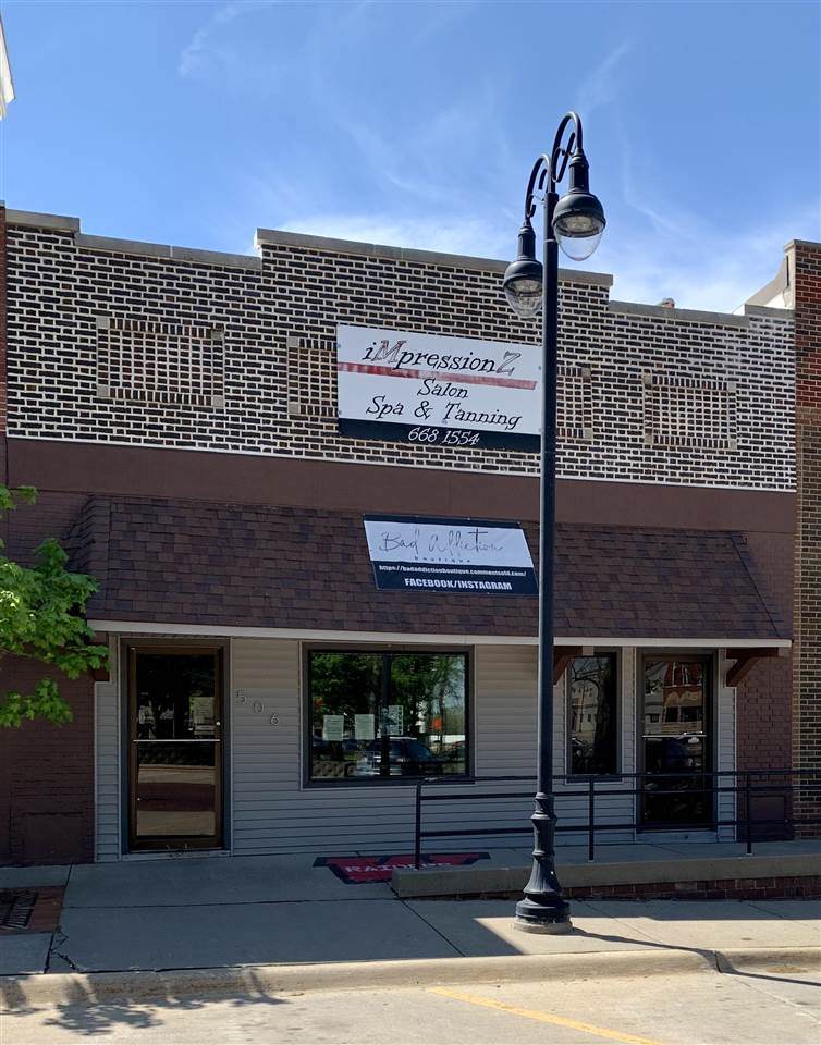 506 Elm St - Photo 1