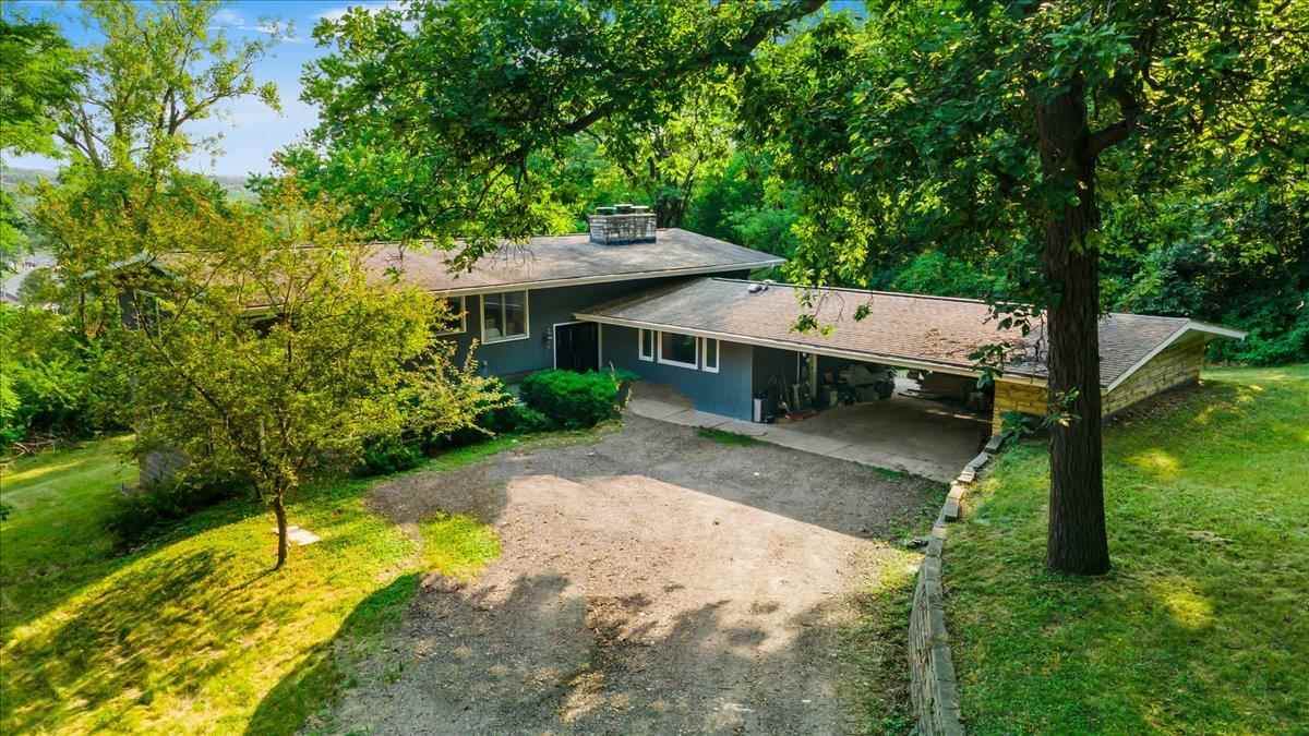 5 Woodland Mounds Rd - Photo 1