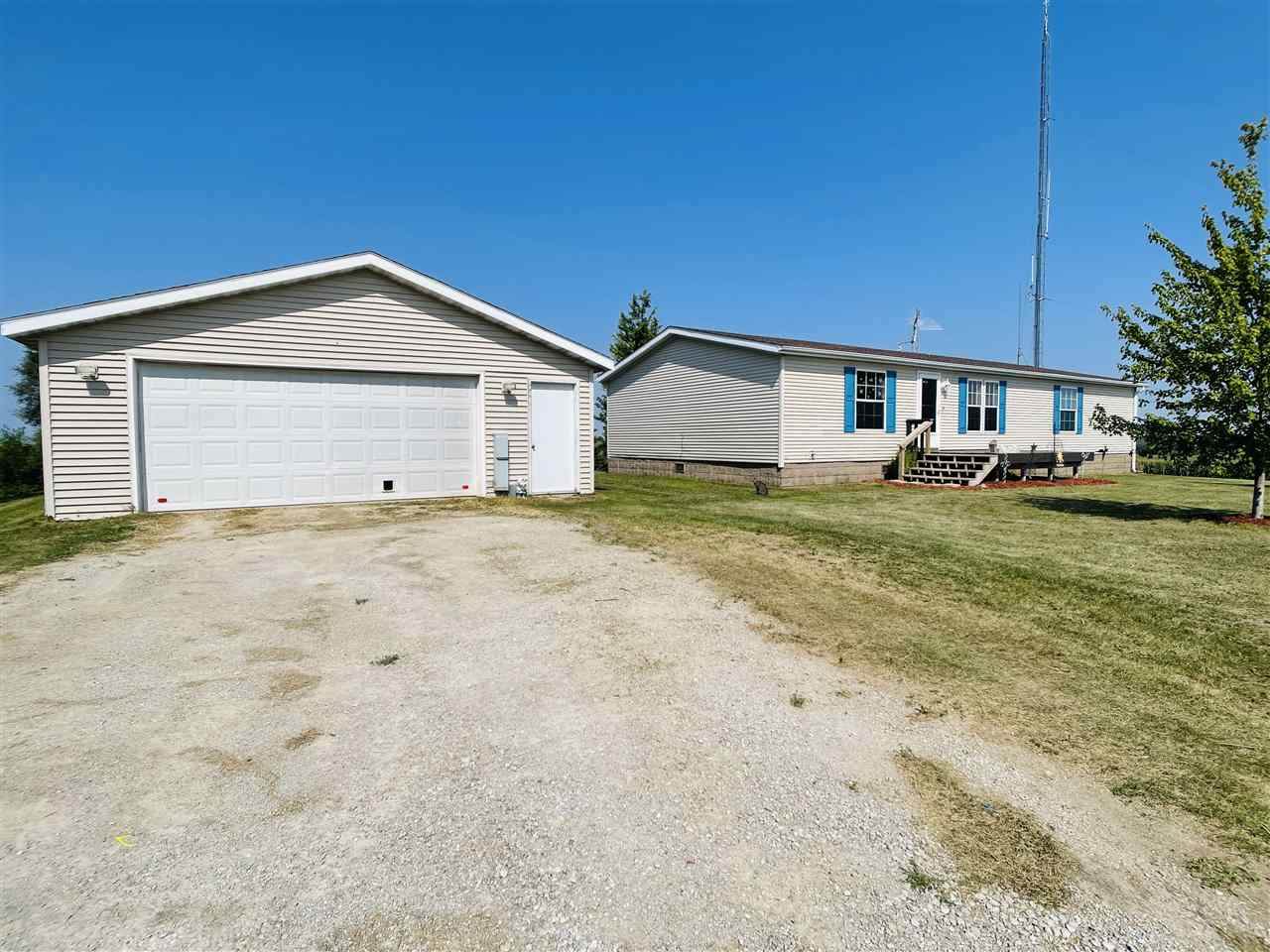 1533 D Avenue - Photo 1