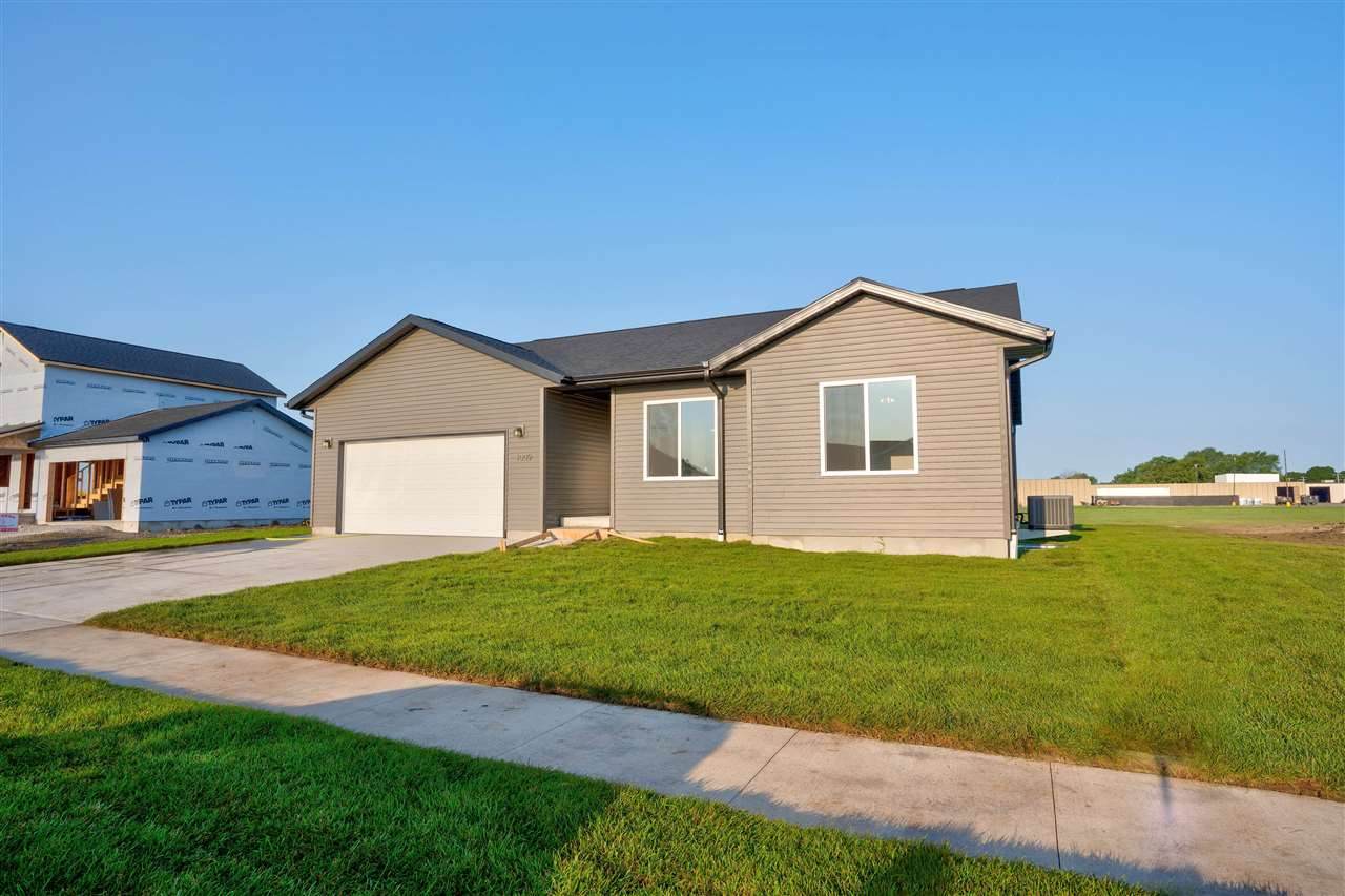 946 5th St. - Photo 1