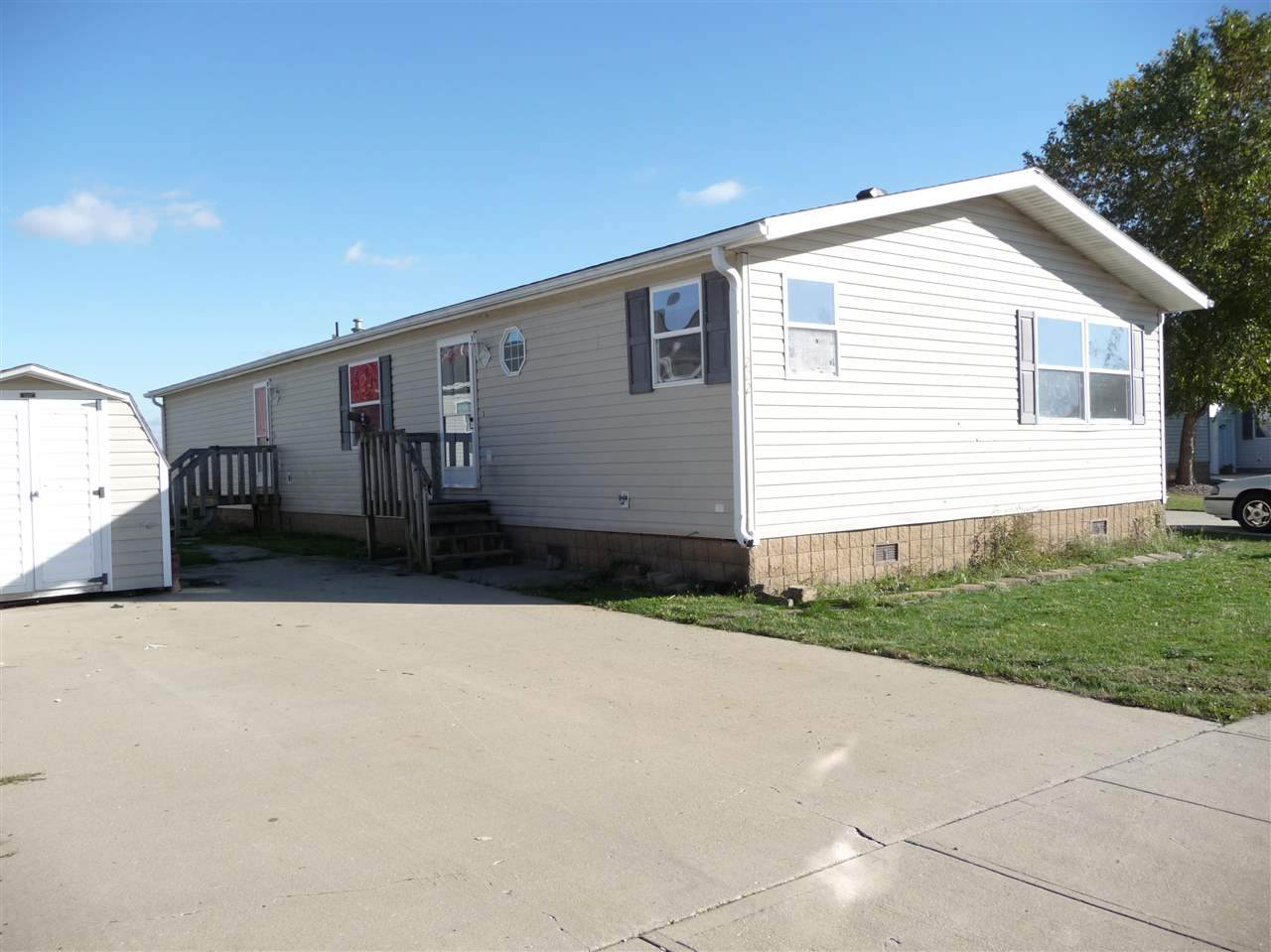 222 Hackney Ct - Photo 1