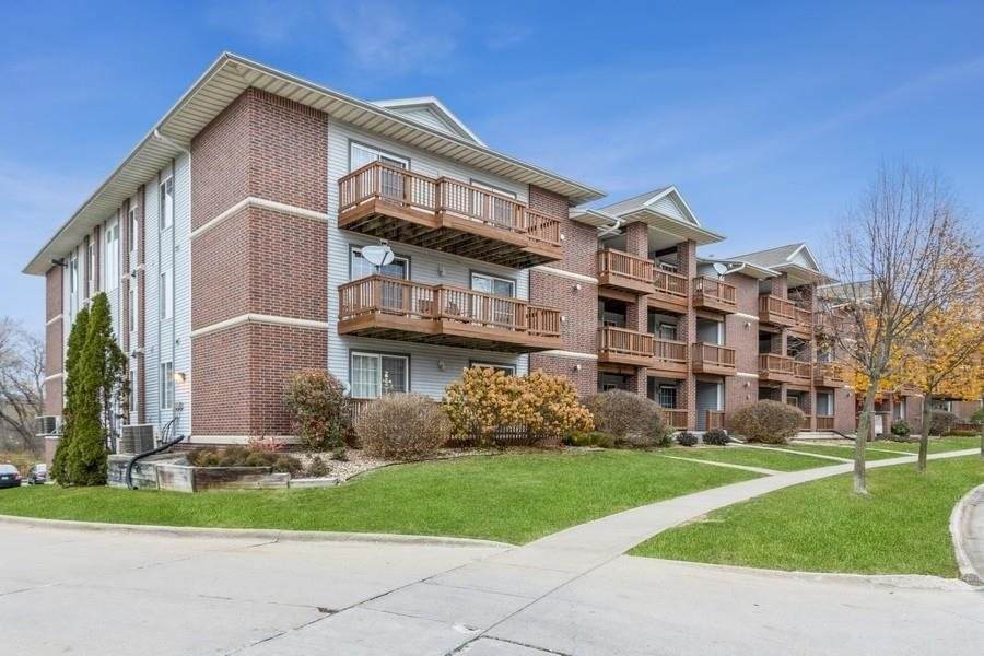 528 Westside Dr - Photo 1
