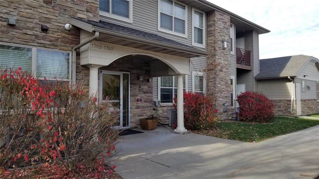 1738 Algonquin Rd - Photo 1