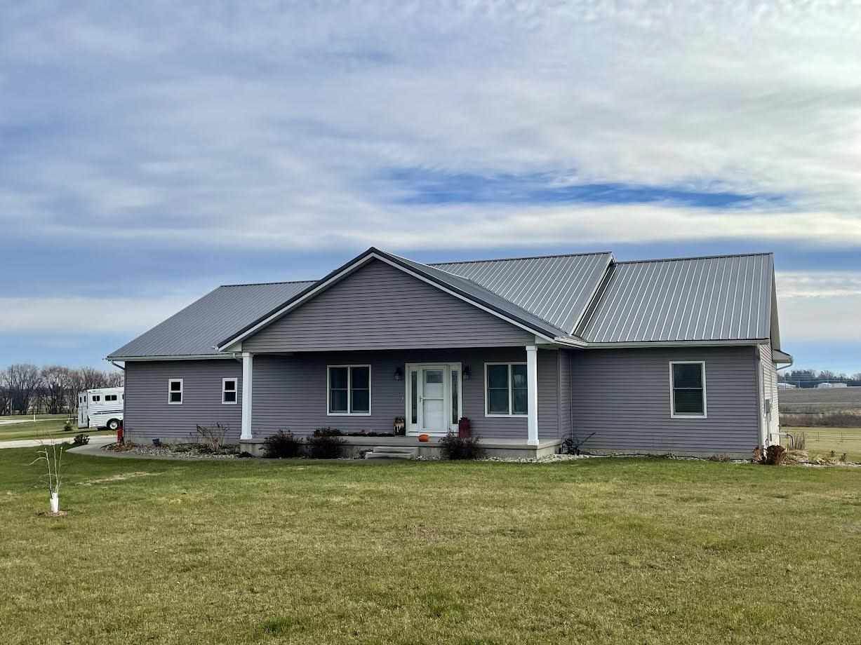 1722 Golf Course Blvd - Photo 1