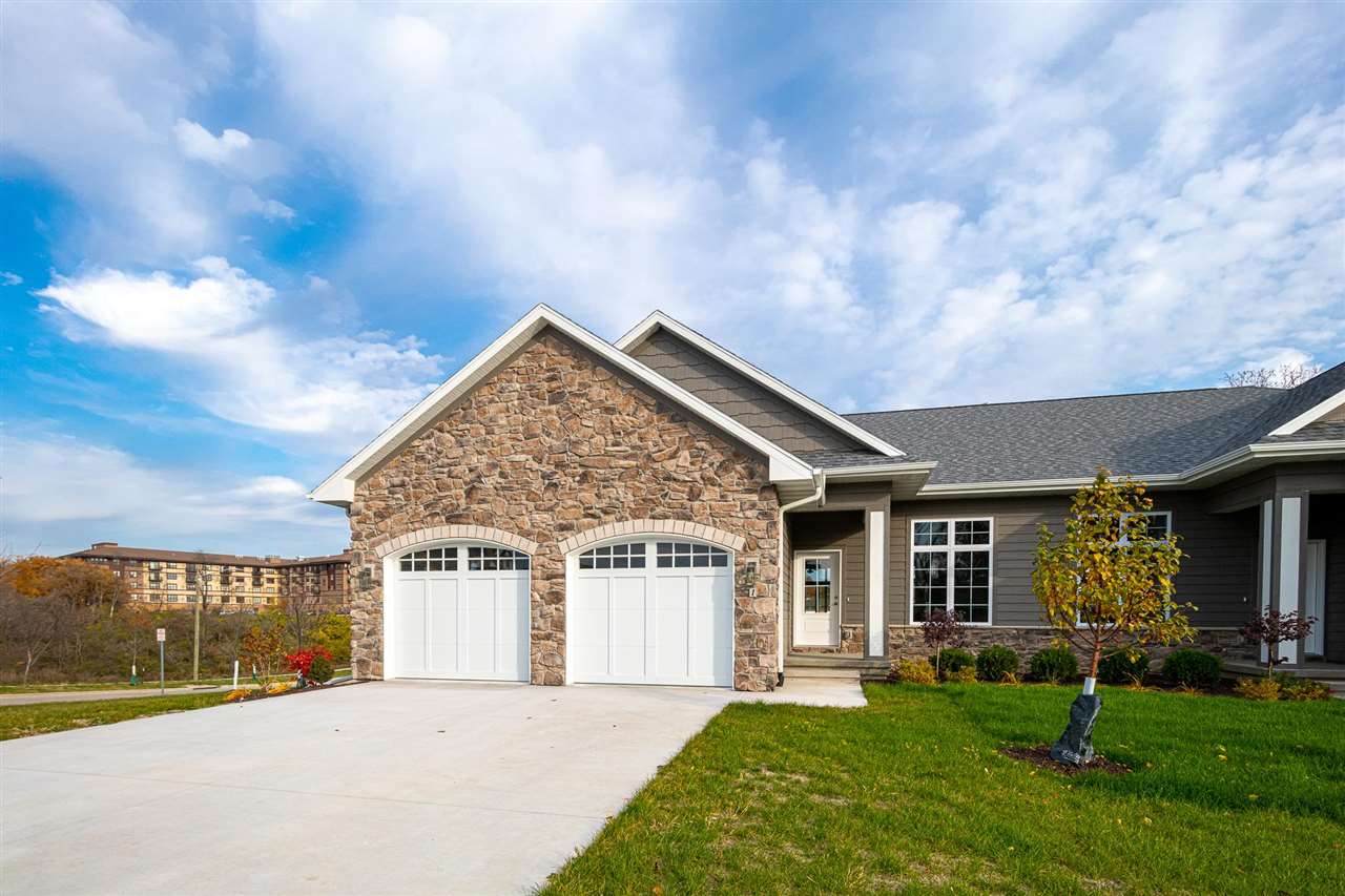 1 Pond Ridge Cir - Photo 1