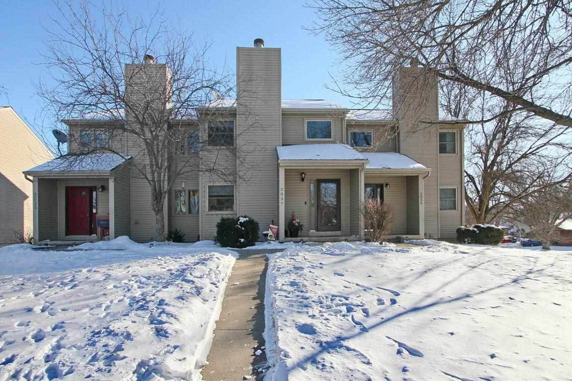2037 Waterford Dr - Photo 1