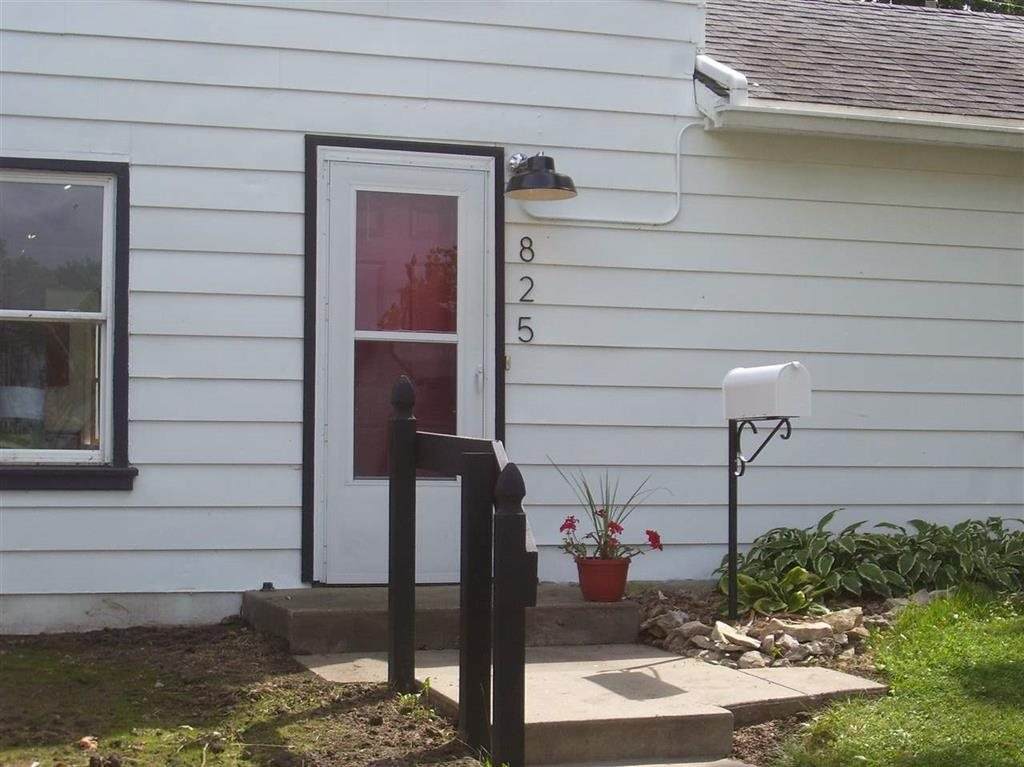 825 Page St - Photo 1