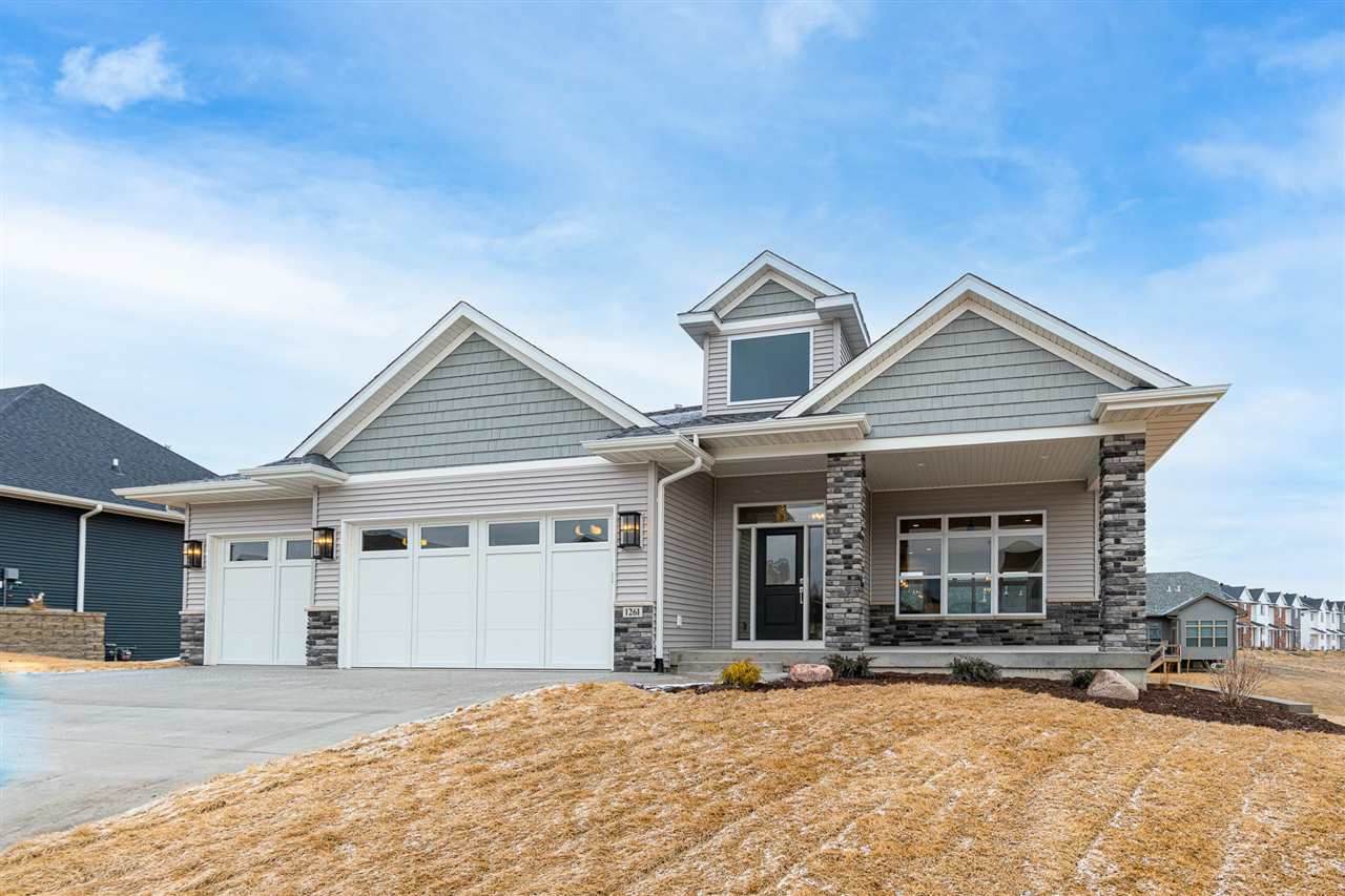 301 Russell Slade Blvd - Photo 1