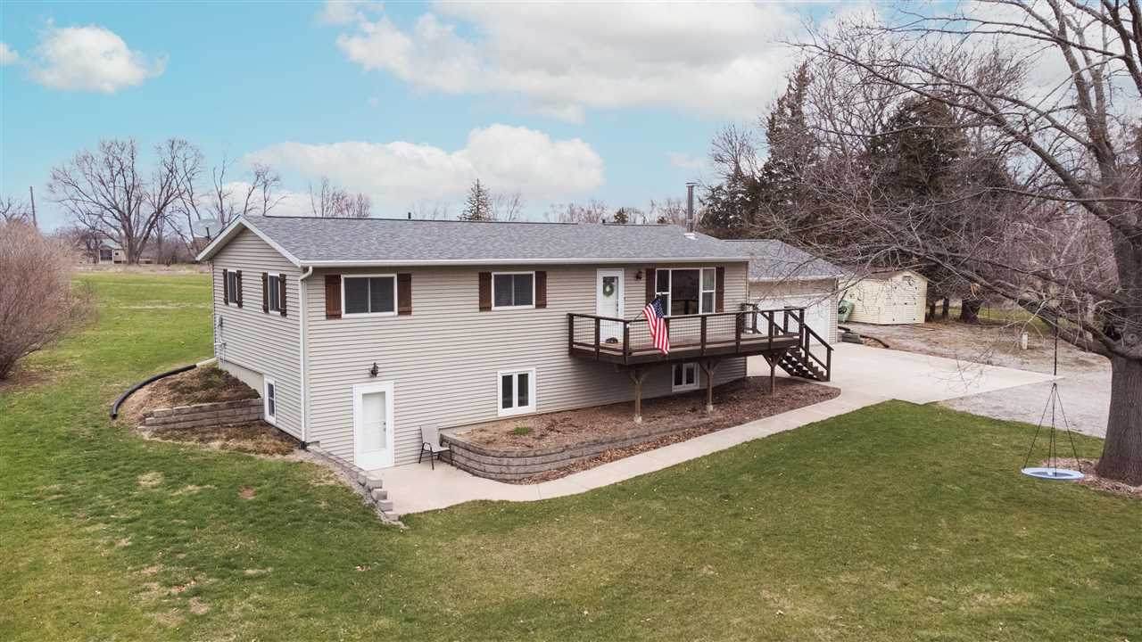 528 South St - Photo 1