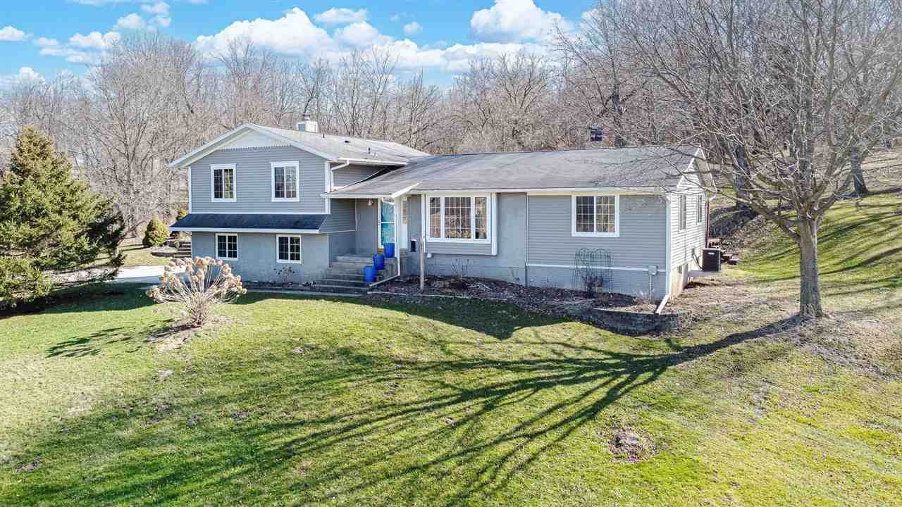 4711 Maier Ave Sw - Photo 1