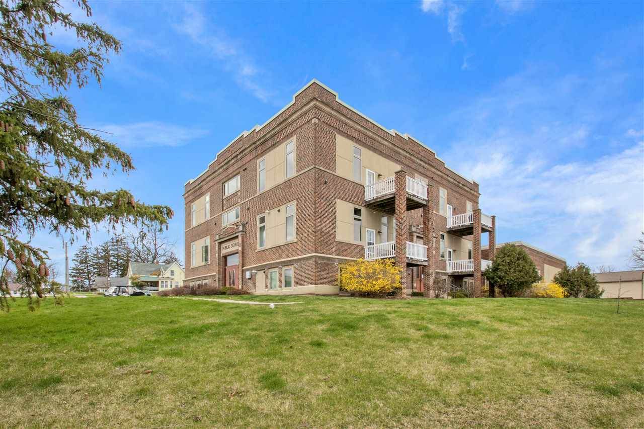 251 Vine Street - Photo 1