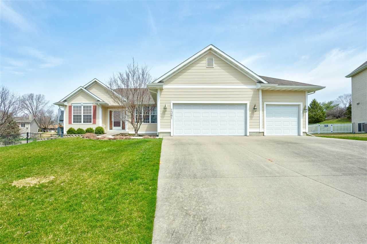 1361 Woolridge Dr - Photo 1