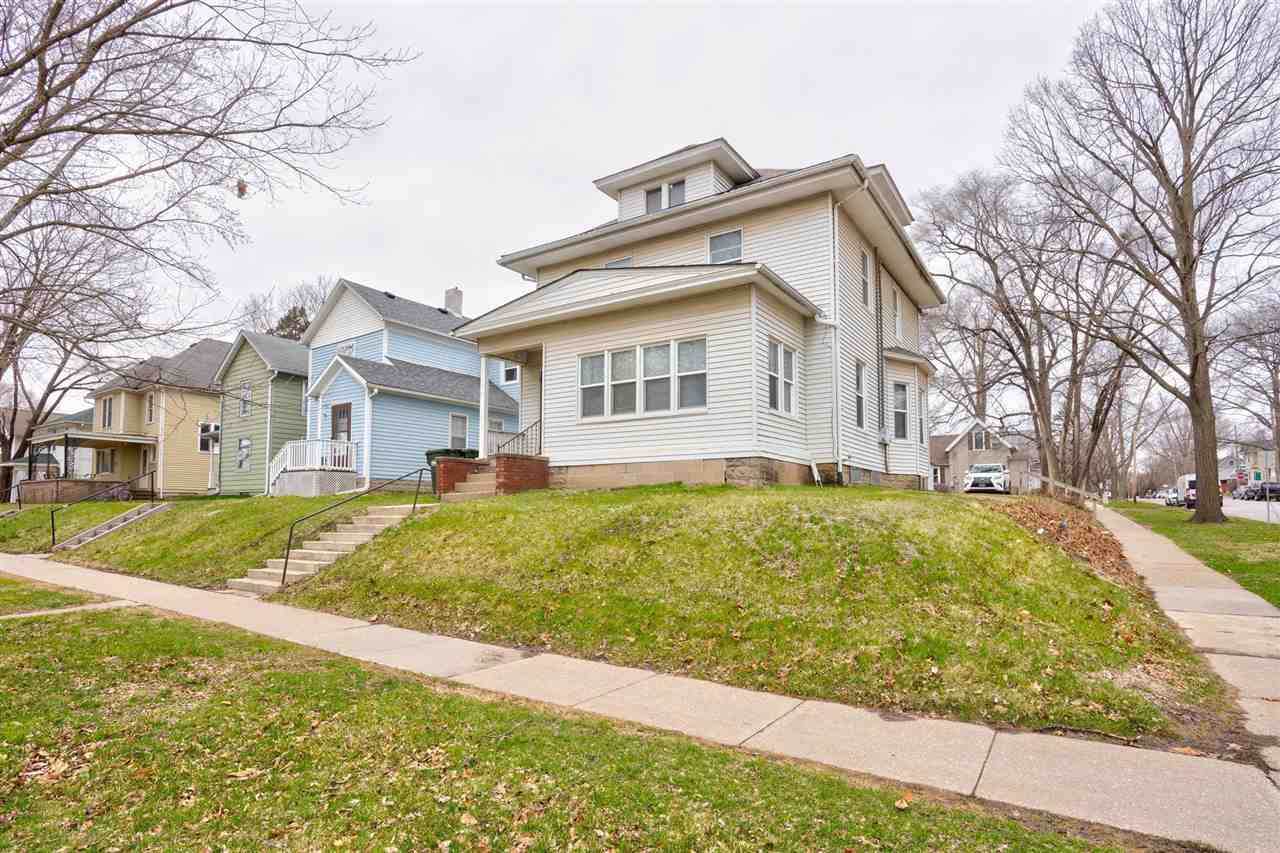 732 Jefferson St - Photo 1