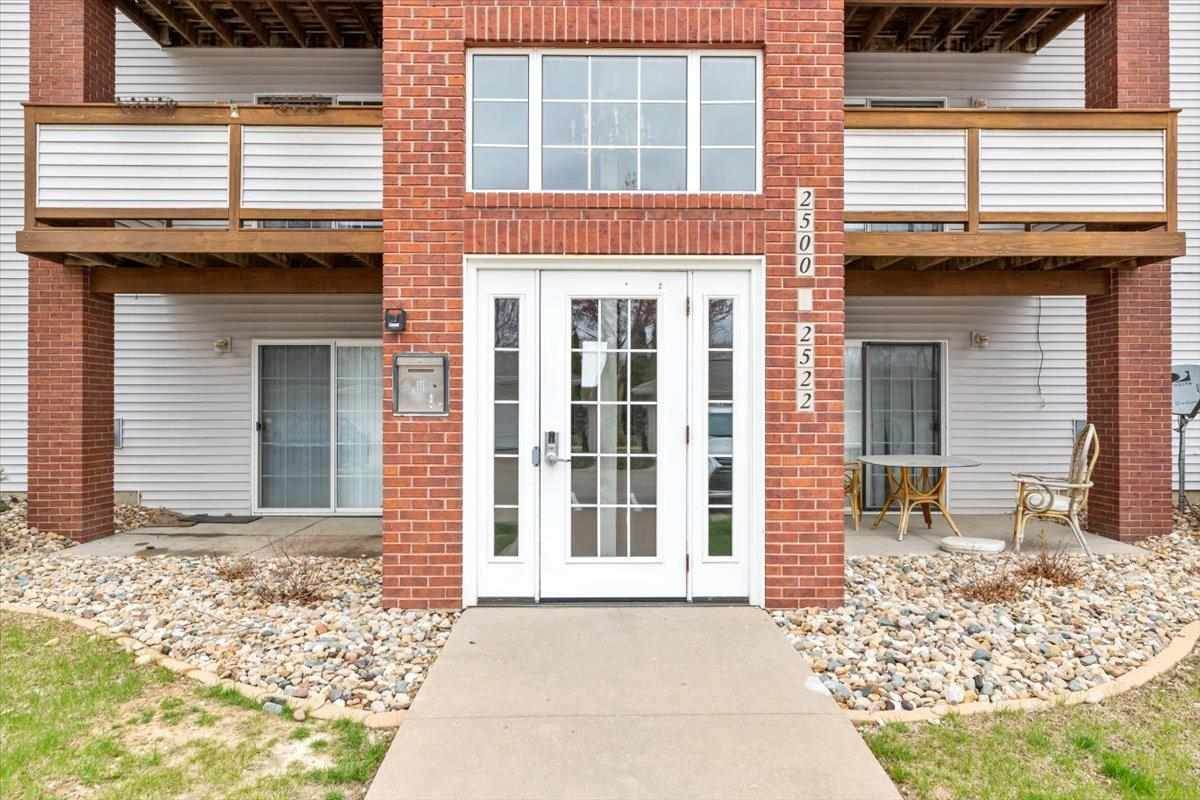 2516 Rushmore Dr - Photo 1