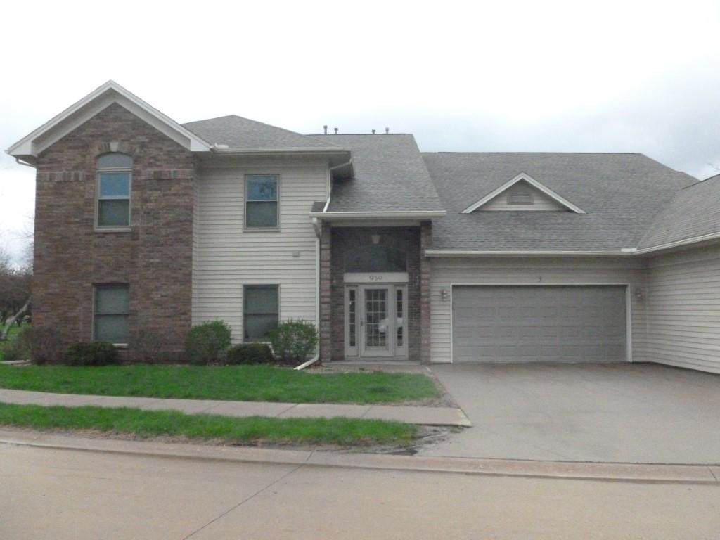 950 Applewood Ct - Photo 1