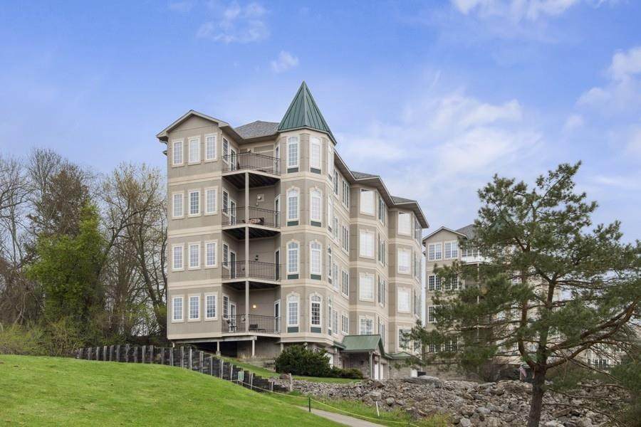 255 Holiday Rd - Photo 1