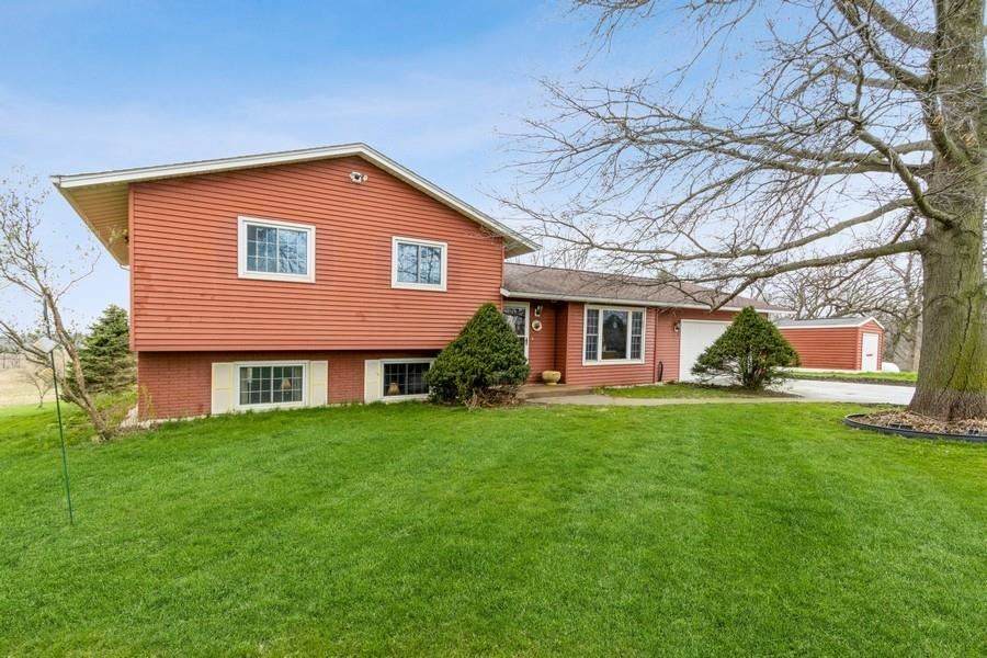 2465 Quincy Rd Ne - Photo 1