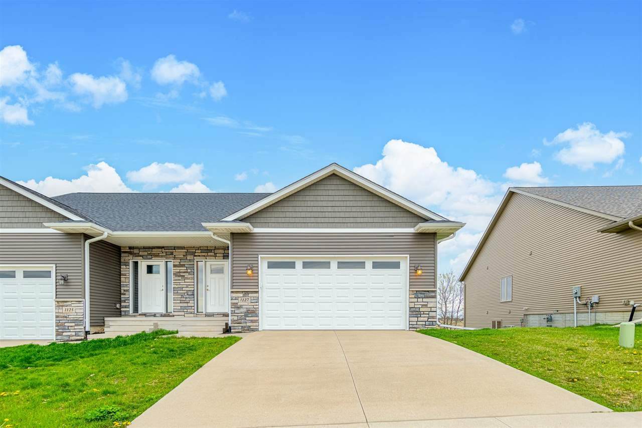 1127 Leann Cir - Photo 1