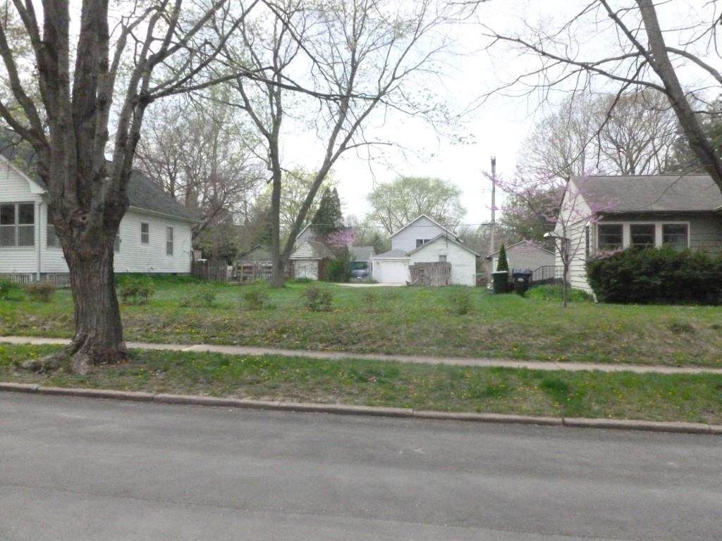 Dearborn St Lot - Photo 1