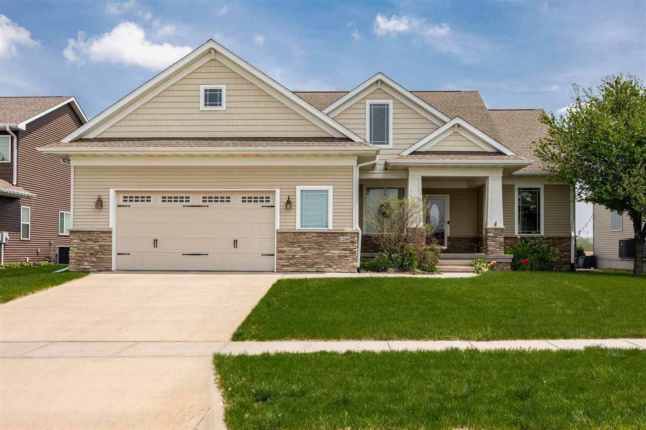 1260 Oxford Dr - Photo 1