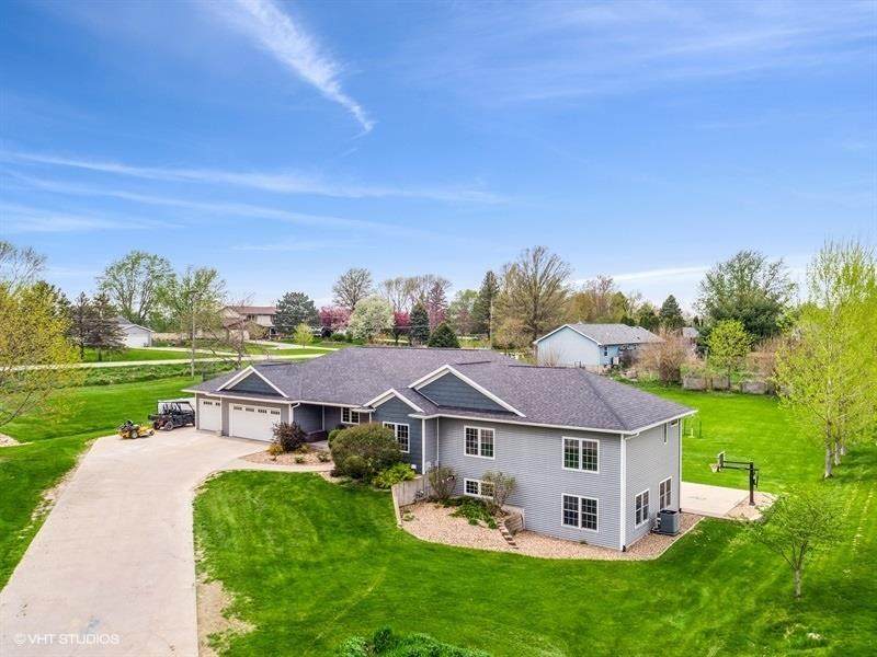 2548 Aaron Dr - Photo 1