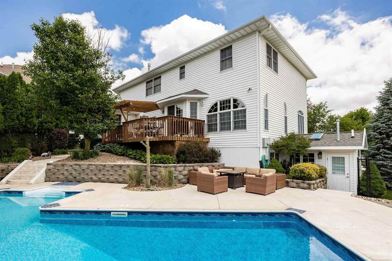 671 Barrington Rd - Photo 1
