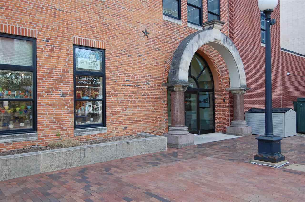 209 Washington St - Photo 1