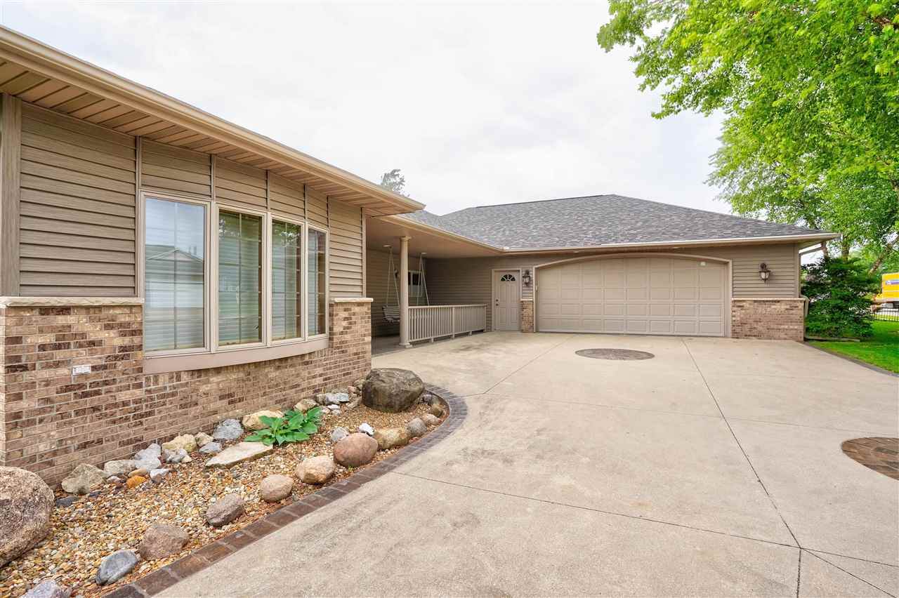 1261 Prairie Grass Ln - Photo 1