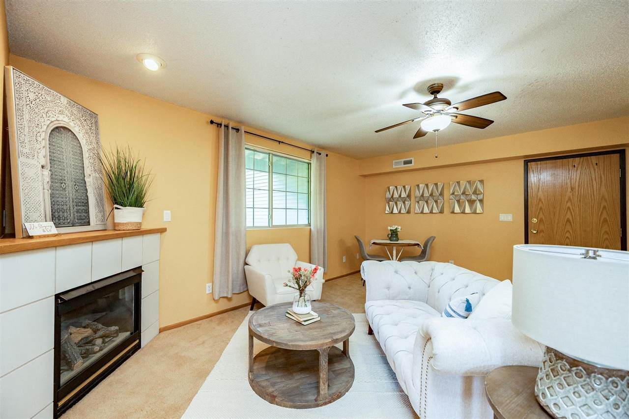 2272 Holiday Rd - Photo 1