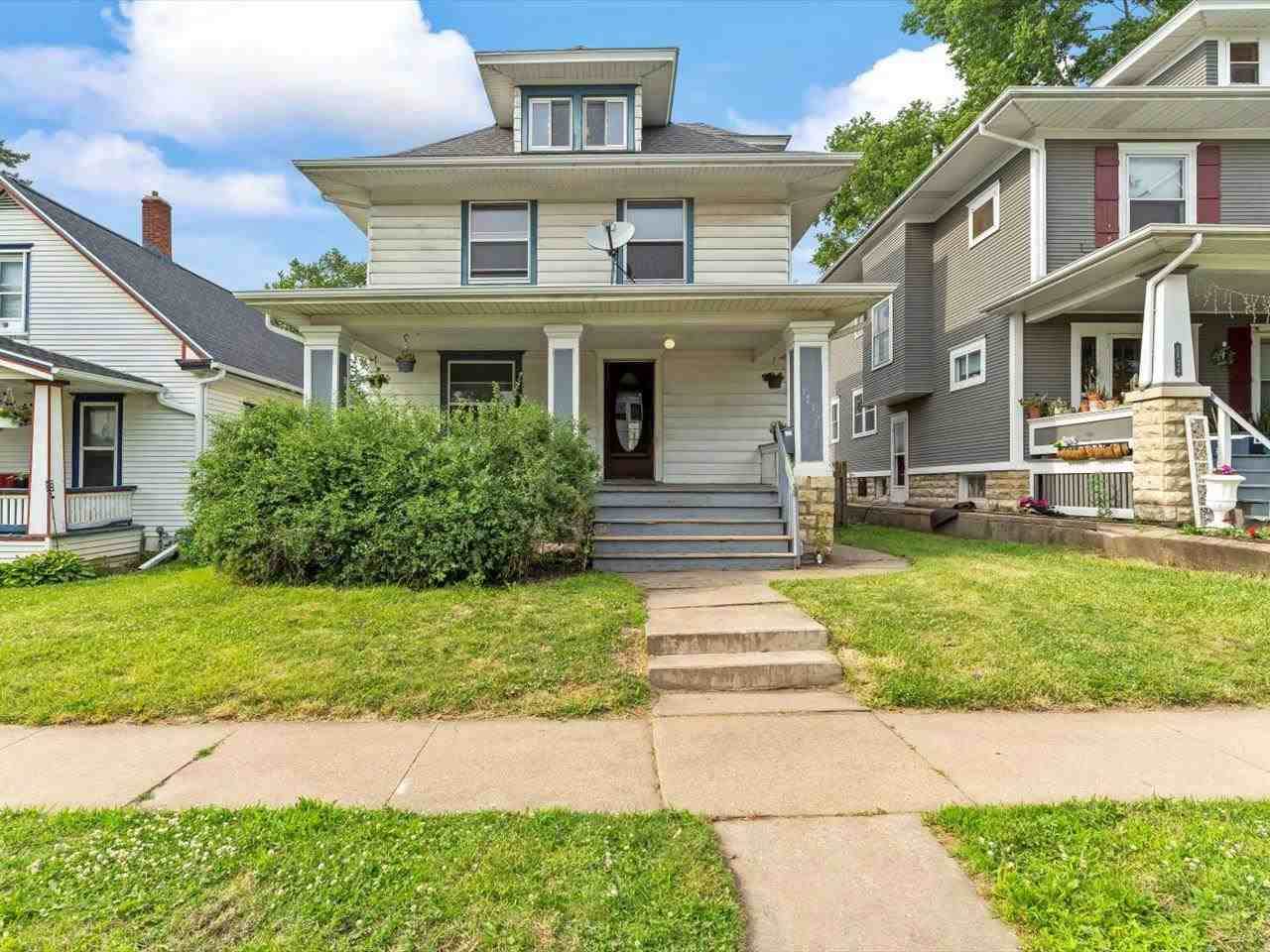 1732 5th Ave Se - Photo 1