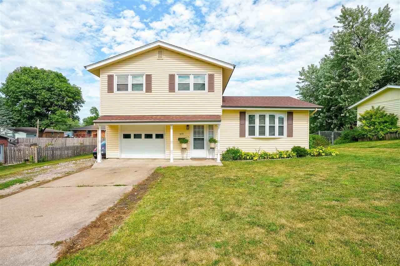 610 Adams Place - Photo 1