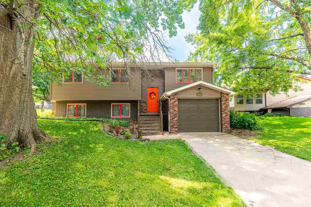 1903 Grantwood St - Photo 1