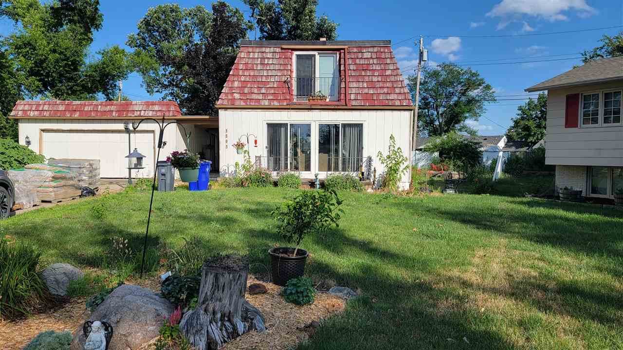1503 Arizona Ct Ne - Photo 1