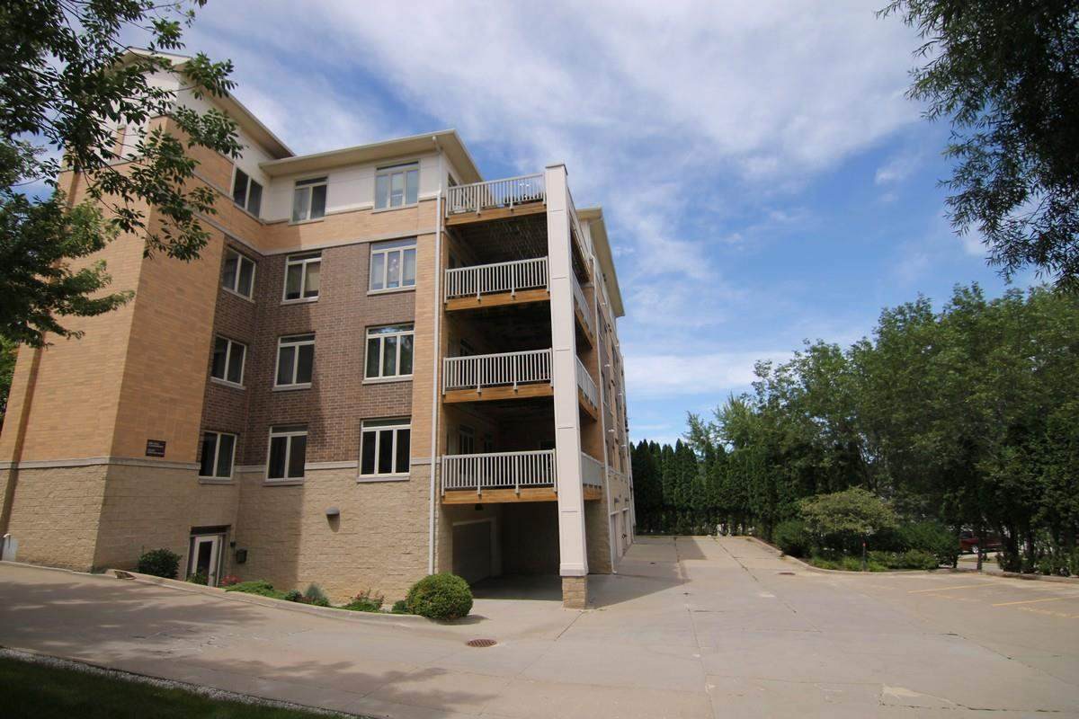 531 1st Ave - Photo 1