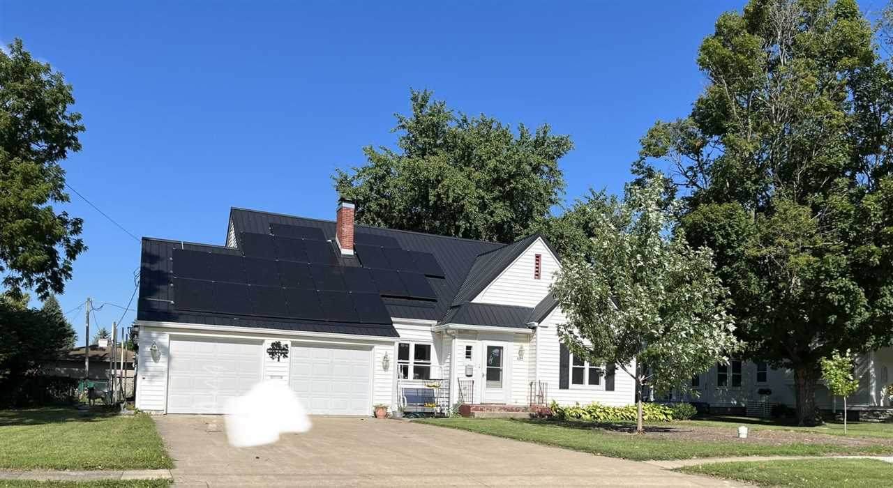 403 Walnut St - Photo 1