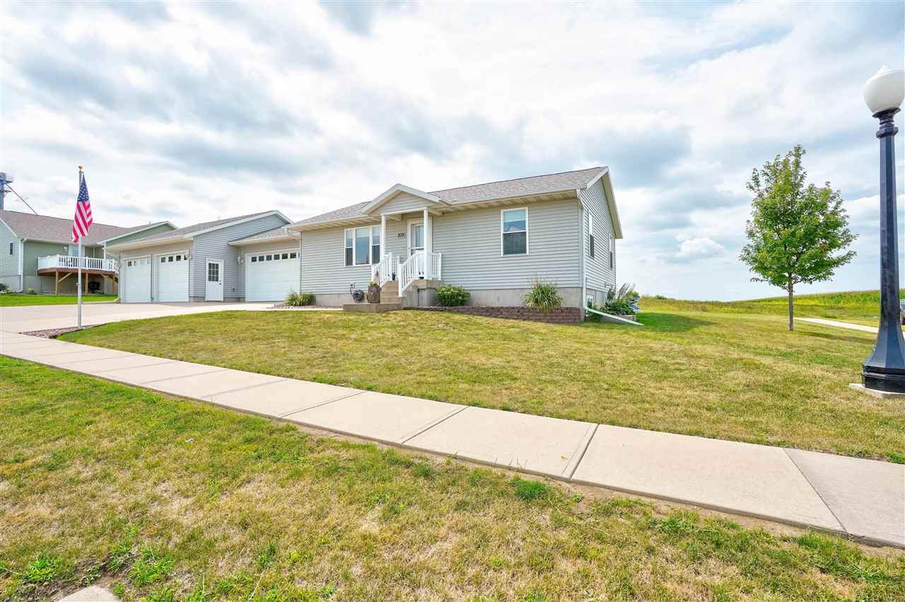 209 Taylor Drive - Photo 1