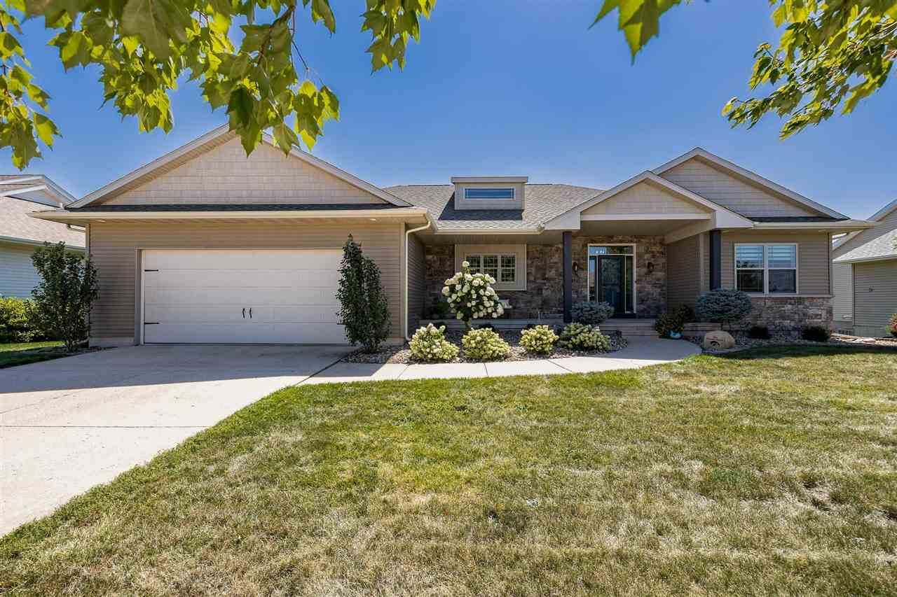 451 Driftwood Ln - Photo 1