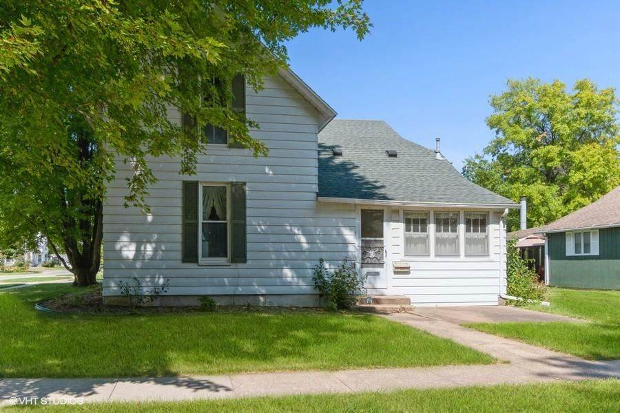 702 Jefferson St - Photo 1