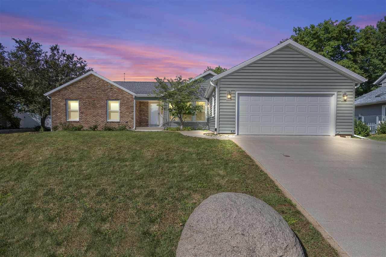 6923 Wilton Dr Ne - Photo 1
