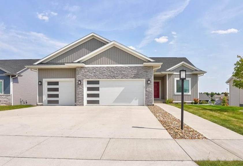 532 Deer View Ave - Photo 1