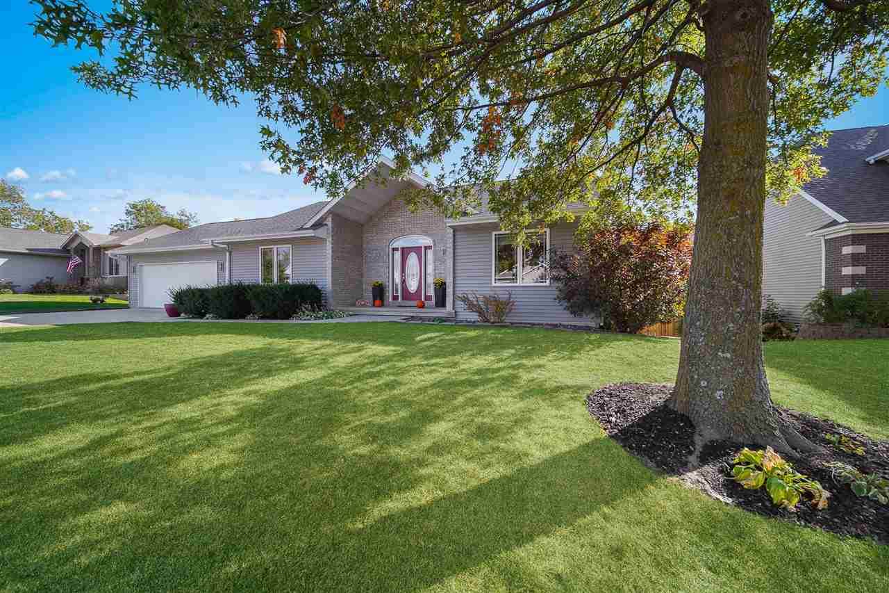 283 Goldfinch Dr - Photo 1