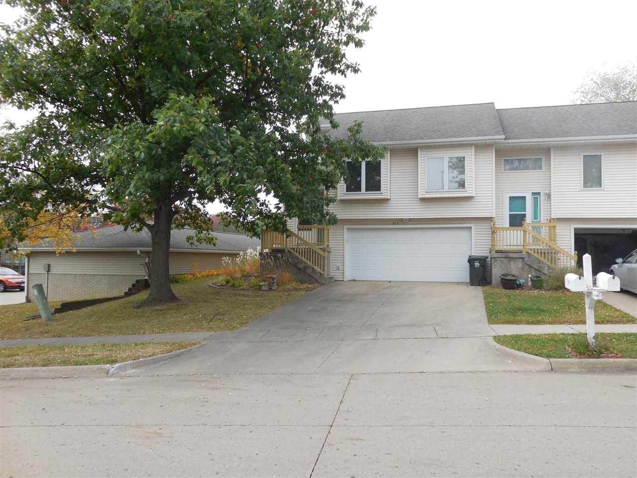 323 Cayman St - Photo 1