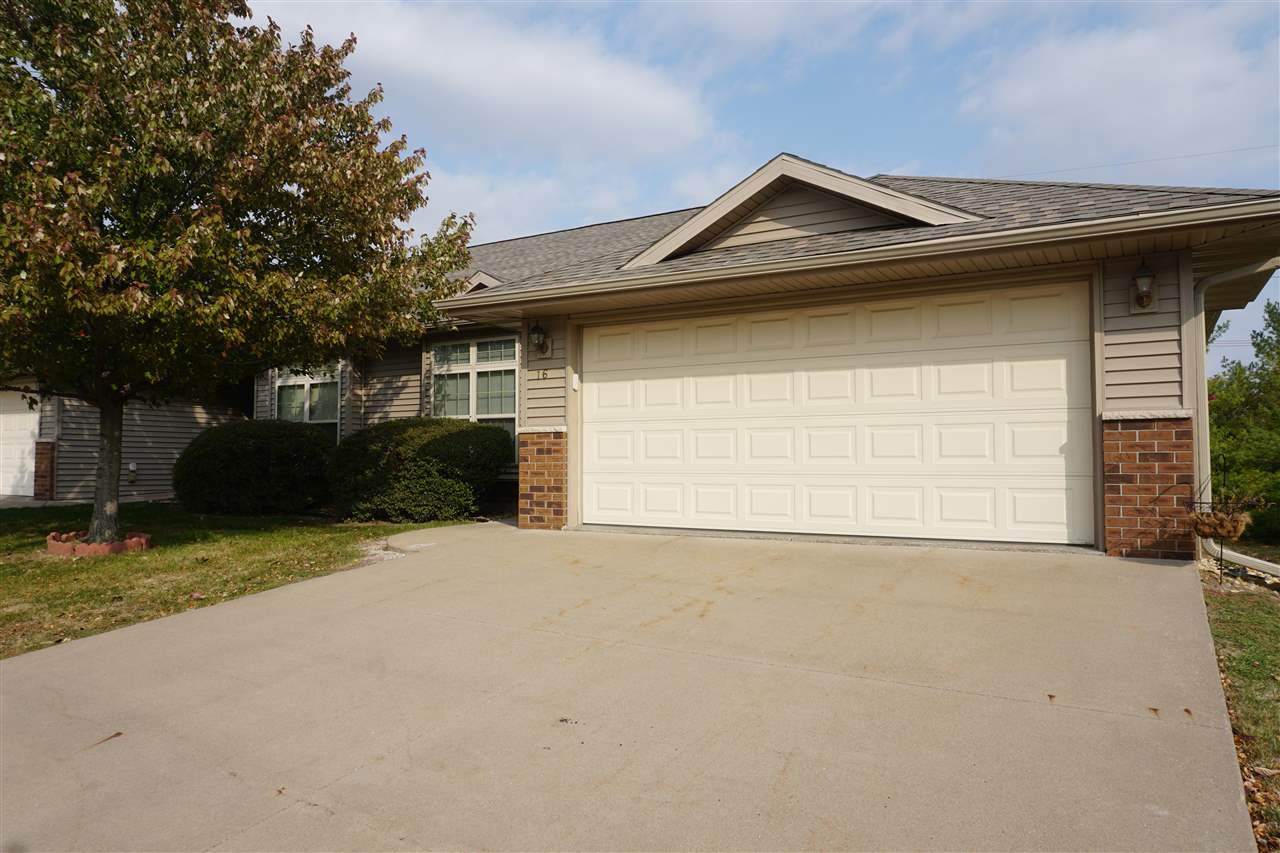 16 Willoughby Ln - Photo 1