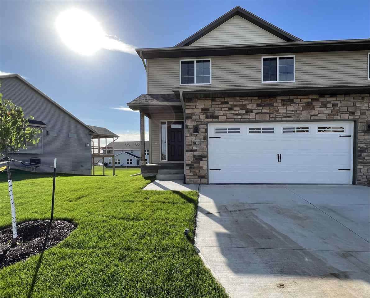 712 Hillside Dr - Photo 1