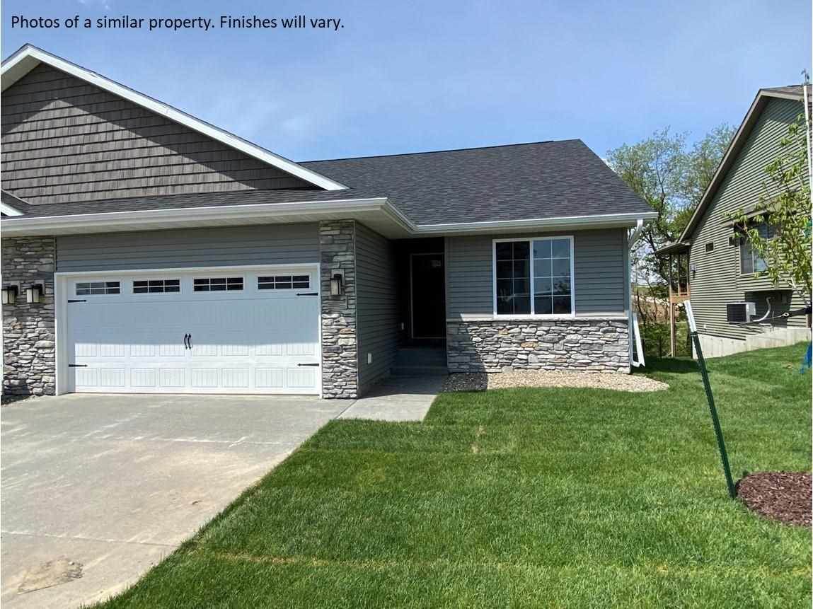 703 Creekside Dr - Photo 1