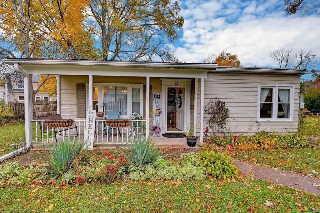 114 Maxson Drive - Photo 1