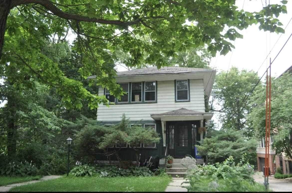 715 Linn St. - Photo 1