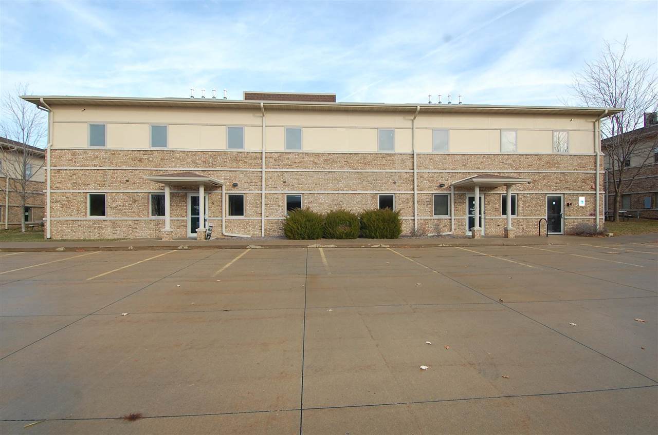 2852 Coral Ct - Photo 1
